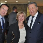 Flavio Peruzzi, da Clia Brasil, com Avani Duran, da Fecomércio, e Alexandre Sampaio, da CNC Flavio Peruzzi, da Clia Brasil, com Avani Duran, da Fecomércio, e Alexandre Sampaio, da CNC