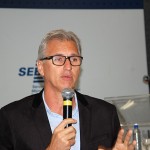 O ex jogador Paulão campeão de volei