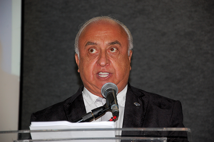 ABIH-SC comemora resultados da 30a edição do Encatho; 4.059 visitantes Osmar Vailatti, presidente da ABIH-SC saúda os participantes do evento