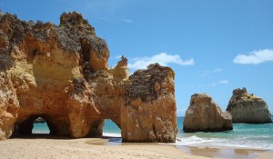 4 praias para conhecer no Algarve
