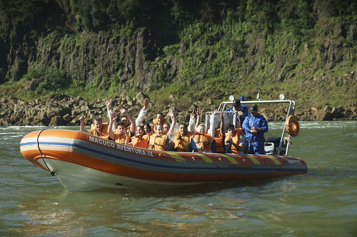 Latam faz Famtour com vencedores de campanha em Foz do Iguaçu A viagem contou com a parceria da Secretaria Municipal de Turismo de Foz de Iguaçu, Iguassu CVB, Fundo Iguaçu e Itaipu Binacional (Foto: Divulgação)