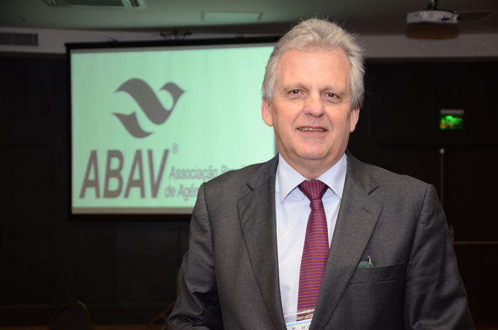 Confira fotos da Assembleia Geral da Abav Nacional 1 Edmar Bull, presidente da Abav Nacional