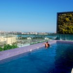 Piscina do Venit Mio Barra Hotel fica de frente para o Parque Olímpico
