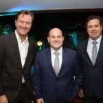 Alain Ryckboer, da Leroy Merlin, com o prefeito de Fortaleza, Roberto Claudio, e Samuel Dias, secretário de Governo de Fortaleza