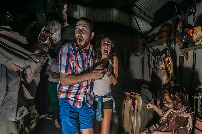 Howl-O-Scream