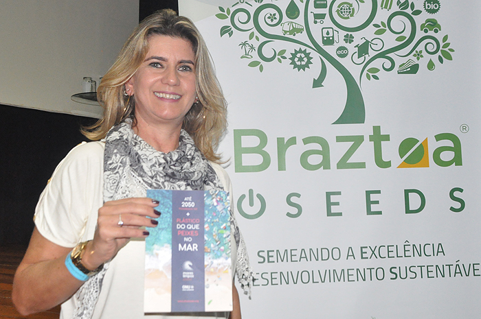 Braztoa debate desenvolvimento sustentável no turismo Isabel Bernasque, do Mtur