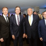 Jean-Marc Pouchol e Patrick Alexandre, da Air France-KLM, com o governador do Ceará, Camilo Santana, e o prefeito de Fortaleza, Roberto Claudio