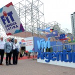 Roy Taylor e Rosa Masgrau, do M&E, com Gonzalo Paez, da FIT Roy Taylor e Rosa Masgrau, do M&E, com Gonzalo Paez, da FIT