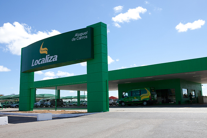 Localiza Hertz lança programa "Fidelidade Mais Benefícios" 1 Novidade traz benefícios para clientes da AccorHotels e da Protec Bag