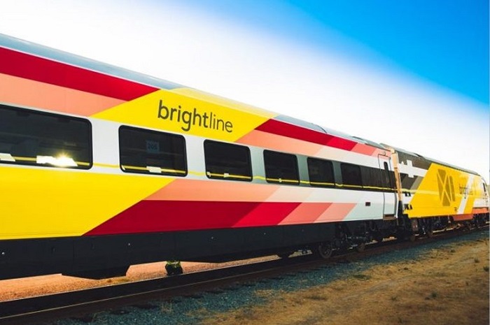 Os trens Brightline prometem atingir altas velocidades e realizar o trajeto de Miami ao Sul da Flórida em pouco tempo (Foto: Divulgação)