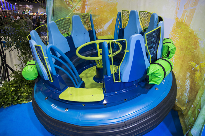 SeaWorld: veja como será o bote da nova atração Infinity Falls Infinity_Falls_Raft_3