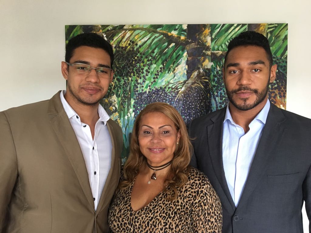 Amazônia Paradise: receptivo terá foco na sustentabilidade e no mercado chinês Oreni Braga, entre os filhos André e Juliano, sócios da Amazonia Paradise