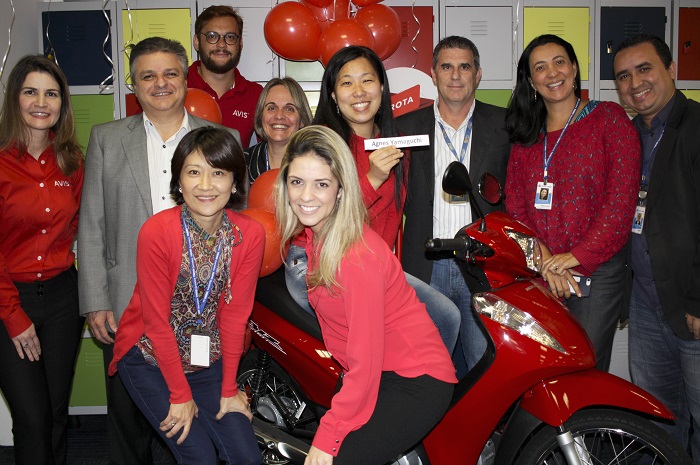 Avis Budget premia consultora de vendas da Trend 1 A premiação contou com a presença de diretores da Avis e da equipe regional de SP da Trend (Foto: Divulgação)