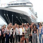 Um grupo de 26 agentes de viagens realizou uma visita técnica ao navio