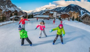 Val d´Isère, na França, abre temporada de ski