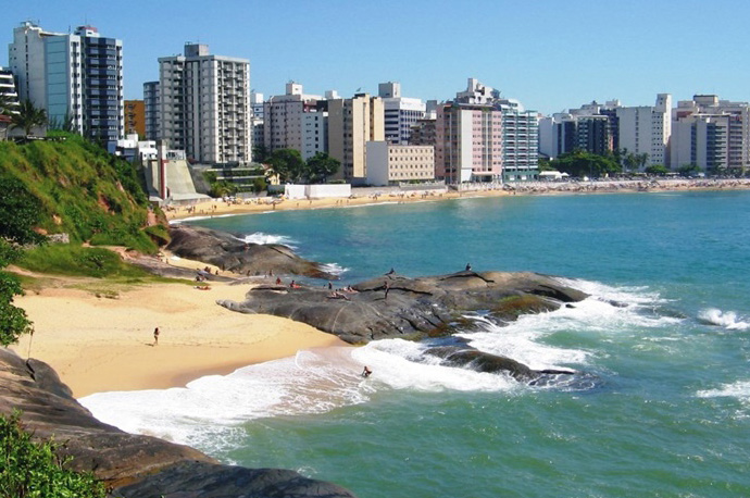 Espírito Santo: 73% dos turistas optaram pelo transporte individual no verão 1 Guarapari (ES) é uma das anfitriãs dos festivais (Foto: Embratur)