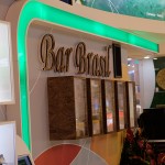 Bar do Brasil serve café e bebidas típicas do país