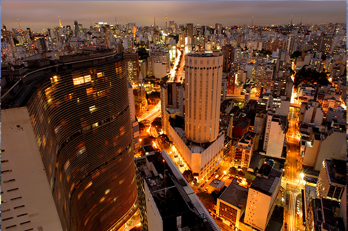 Demanda por destinos brasileiros cresce 30% no 1º semestre, aponta Expedia 1 São Paulo, ao lado de Brasília, se destacam na gastronomia entre os estrangeiros