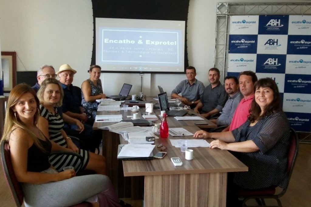 ABIH-SC: Primeira reunião do ano discute ações da Encatho & Exprotel Evento quer mostrar como a tecnologia é fundamental para o mercado turístico