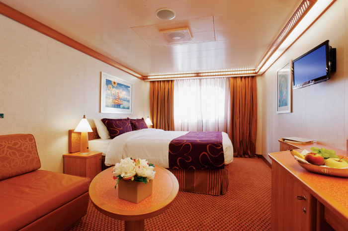 Hóspede garante pacote air&sea para viajar pela Europa com comodidade Cabine do Costa Favolosa (Divulgação)