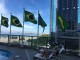 Hotéis do RJ erguem bandeira do Brasil em apoio à intervenção federal