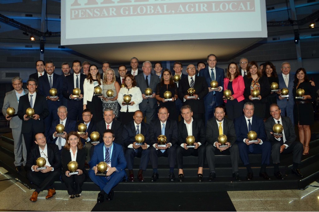 Esfe homenageia 54 personalidades do setor 1 Todos os homenageados pelo Grupo Radar & TV no Esfe 2018