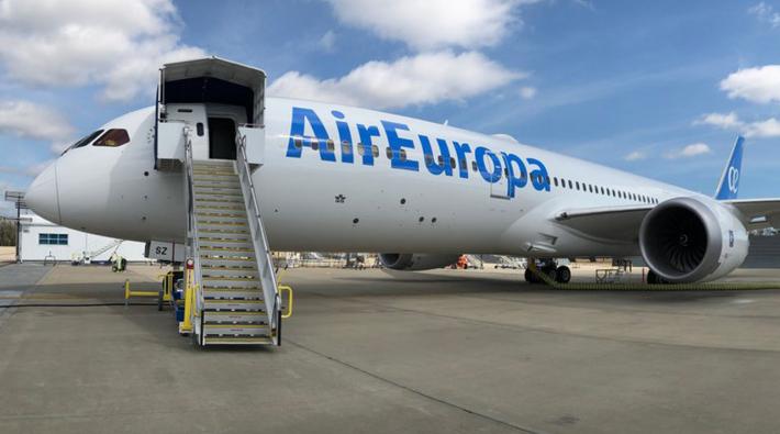 Air Europa anuncia alteração em sua franquia de bagagem no Brasil 1 Serviço disponível em voos de longa distância também passou a ser oferecido em voos mais curtos