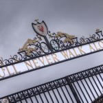 Portões do Anfield Stadium, Liverpool - crédito VisitBritain