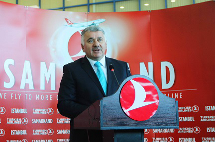 Turkish anuncia Samarcanda, no Uzbequistão, como seu 302º destino Bilal Ekşi, CEO da Turkish Airlines, durante cerimônia no aeroporto da cidade