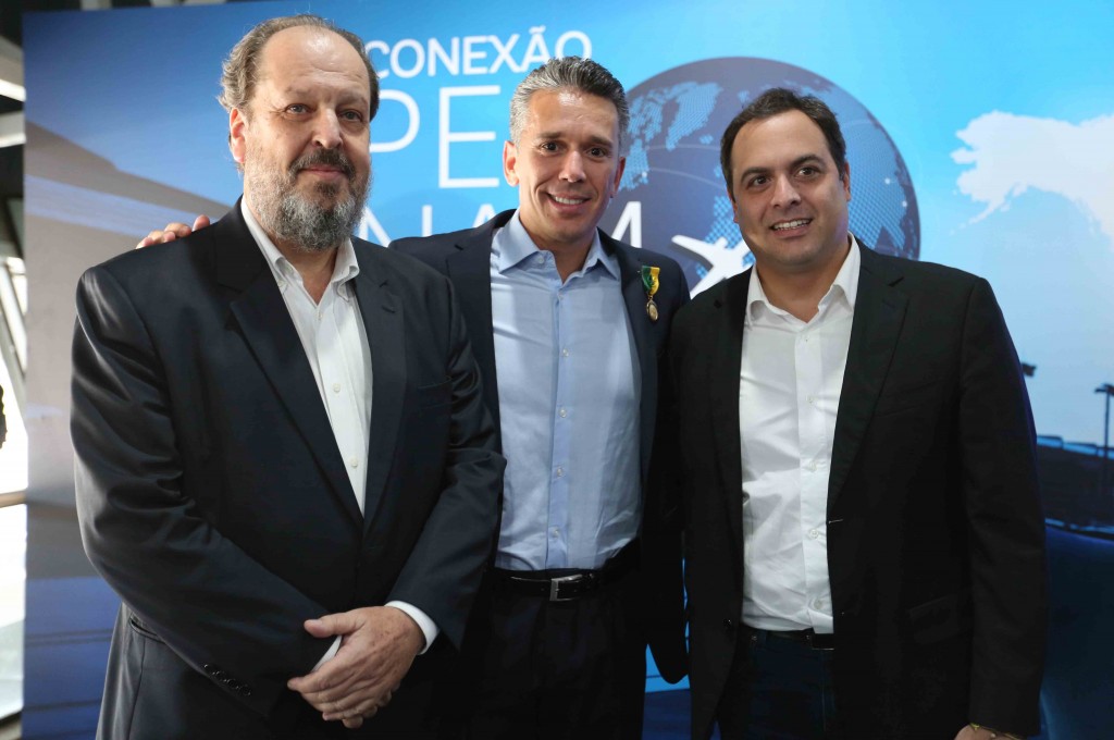 Eduardo Sanovicz, Felipe Carreras e Paulo Câmara, governador de Pernambuco / Foto: Hesíodo Góes/Seturel-PE Eduardo Sanovicz, Felipe Carreras e Paulo Câmara, governador de Pernambuco / Foto: Hesíodo Góes/Seturel-PE
