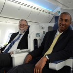 Enrique Martín-Ambrósio e Luis Sobrinho na classe executiva do Dream Liner 787-8