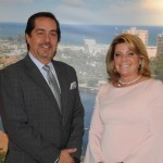Fernando Harb, VP Sênior de Vendas, e Stacy Ritter, presidente do Greater Fort Lauderdale