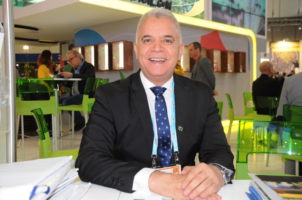 Rede Windsor projeta oferta de 4.000 quartos no RJ até 2020 1 José Geraldo Filho coordenador Comercial do Windsor Rede Windsor projeta oferta de 4.000 quartos no RJ até 2020