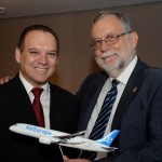 Vicente Brasil, da CVC, e Enrique Martín-Ambrosio, diretor da Air Europa no Brasil