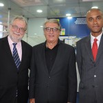 Arialdo Pinho, secretário de Turismo do CE, entre Enrique-Martin Ambrósio e Luis Sobrinho, da Air Europa