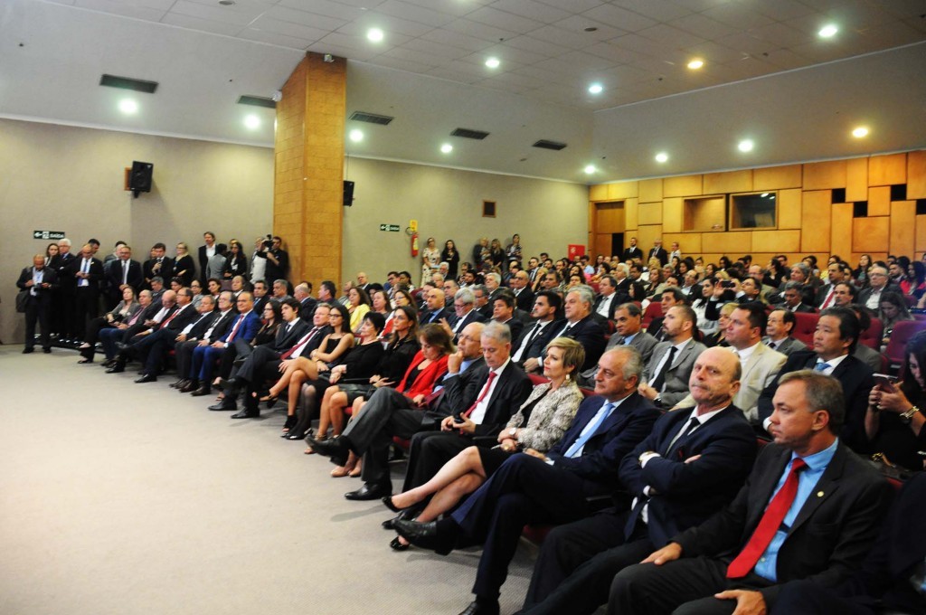 Auditório do MTur lotado durante cerimônia de transição de cargo