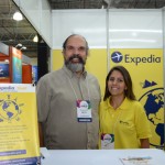Marcelo Jones, da Palmitur Turismo, e Mariana Garcia, da Expedia TAAP