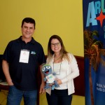 Adriano Martineli e Fernanda Besserra, do Turismo de Aruba