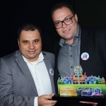 Daniel Firmino e Leandro Alonso, da Flytour MMT, levaram o prêmio de Operadora campeã de vendas em 2017