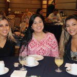 Danielle Ribas e Marcella Maia, da Casa Aliança, e Kelly Rizzo, da New It Danielle Ribas e Marcella Maia, da Casa Aliança, e Kelly Rizzo, da New It
