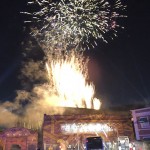Fogos de artifício marcaram o fim da cerimônia