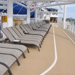 Pista de trecking no deck superior da piscina