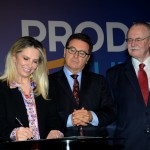 Cida Borghetti, governadora do Paraná, Vinicius Lummertz, ministro do Turismo, e Orlando Pessutti, diretor do Banco Regional Desenvolvimento do Extremo Sul