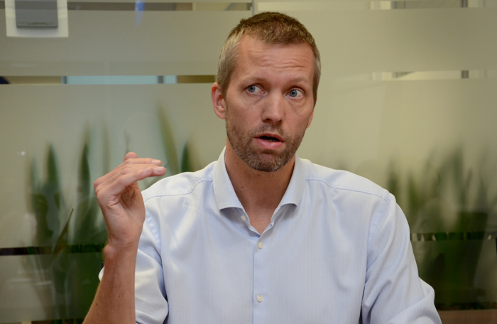 Para reconquistar o corporativo, Latam irá reconfigurar frota doméstica 2 Para Jerome Cadier, companhia deve estar mais próxima do canal agências