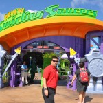 Entrada da atração Alien Swirling Saucers Entrada da atração Alien Swirling Saucers
