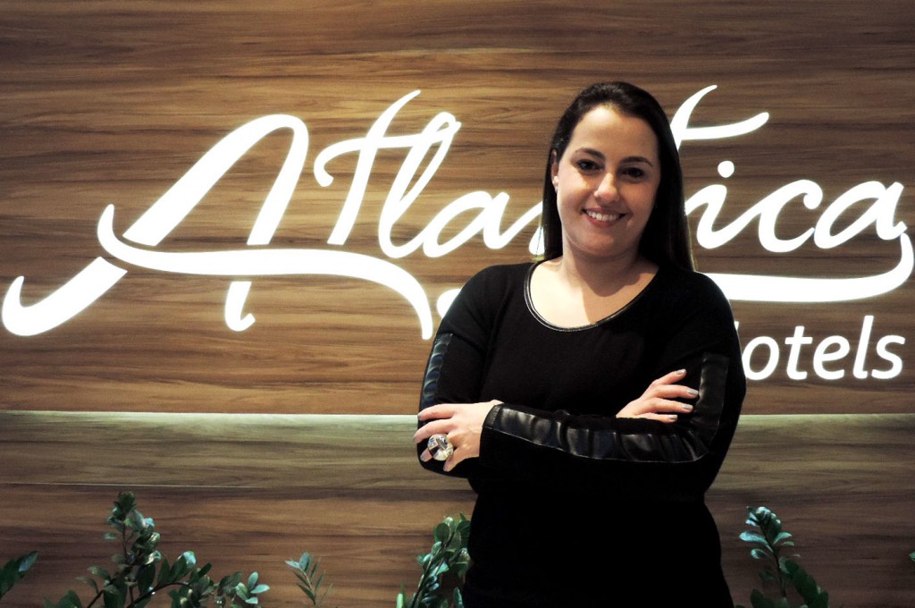 Gerente sênior da Atlantica renova Certificação Global de Hospitalidade 1 Fabiana Zichia é a única brasileira a possuir o certificado