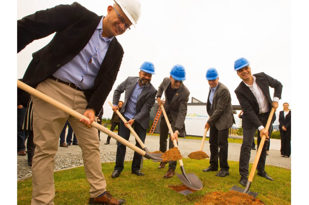 Com capsula do tempo e ritual suíço, Floripa Airport celebra construção do novo aeroporto de Florianópolis