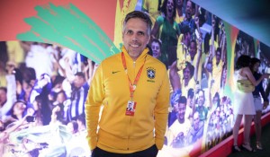 GolFest reúne torcedores no hangar para jogo da Seleção Brasileira