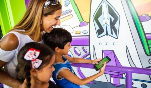 Disney lança novo aplicativo para interação nas atrações, o Play Disney Parks