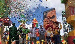 Disney inaugura oficialmente Toy Story Land em Orlando